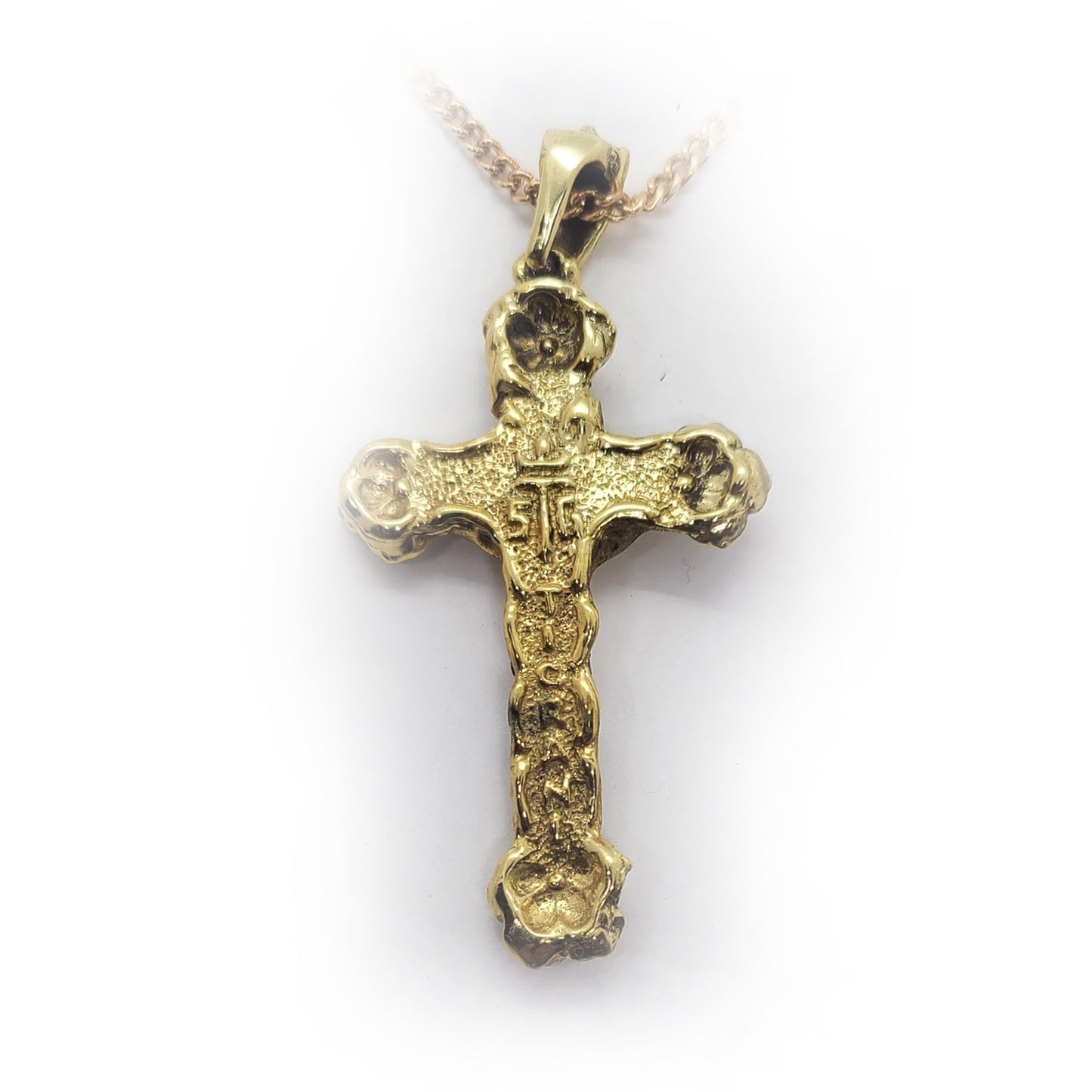 Crossing Jesus Christ with Roses 18kt Gold Pendant