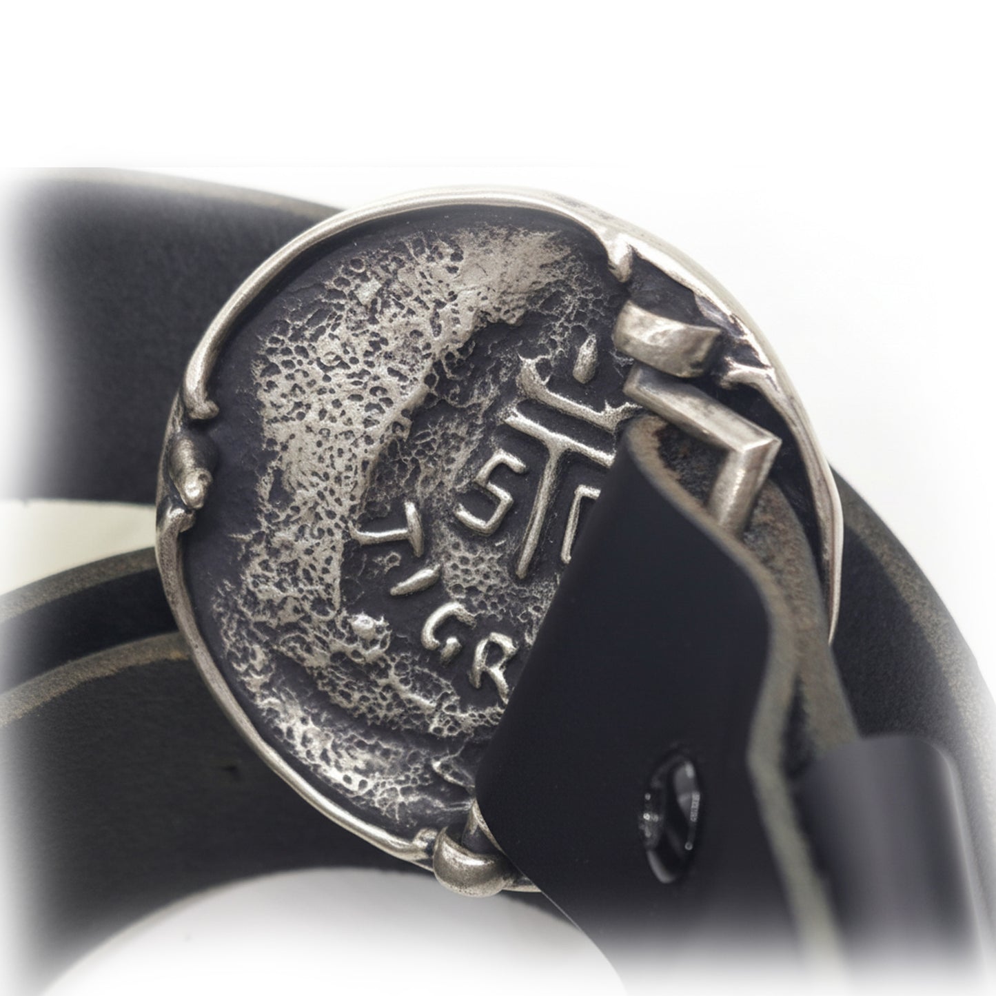 Tigran Kings of King Vasileon Vasilen Armenian Silver Belt Buckle with Genuine leather 1.5-inch Belt