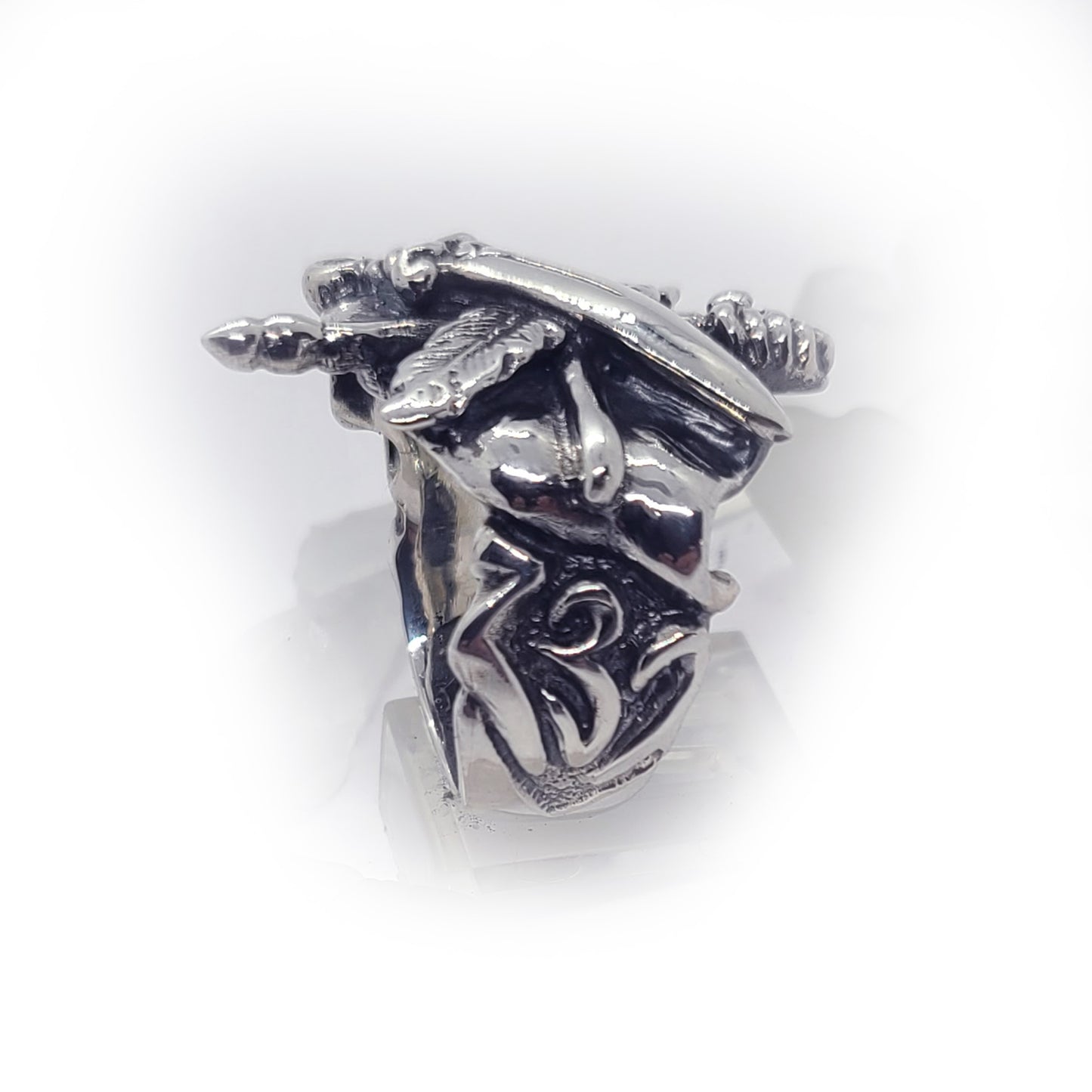 ArmRevDashnak Sterling Silver Ring with Black Onyx V2