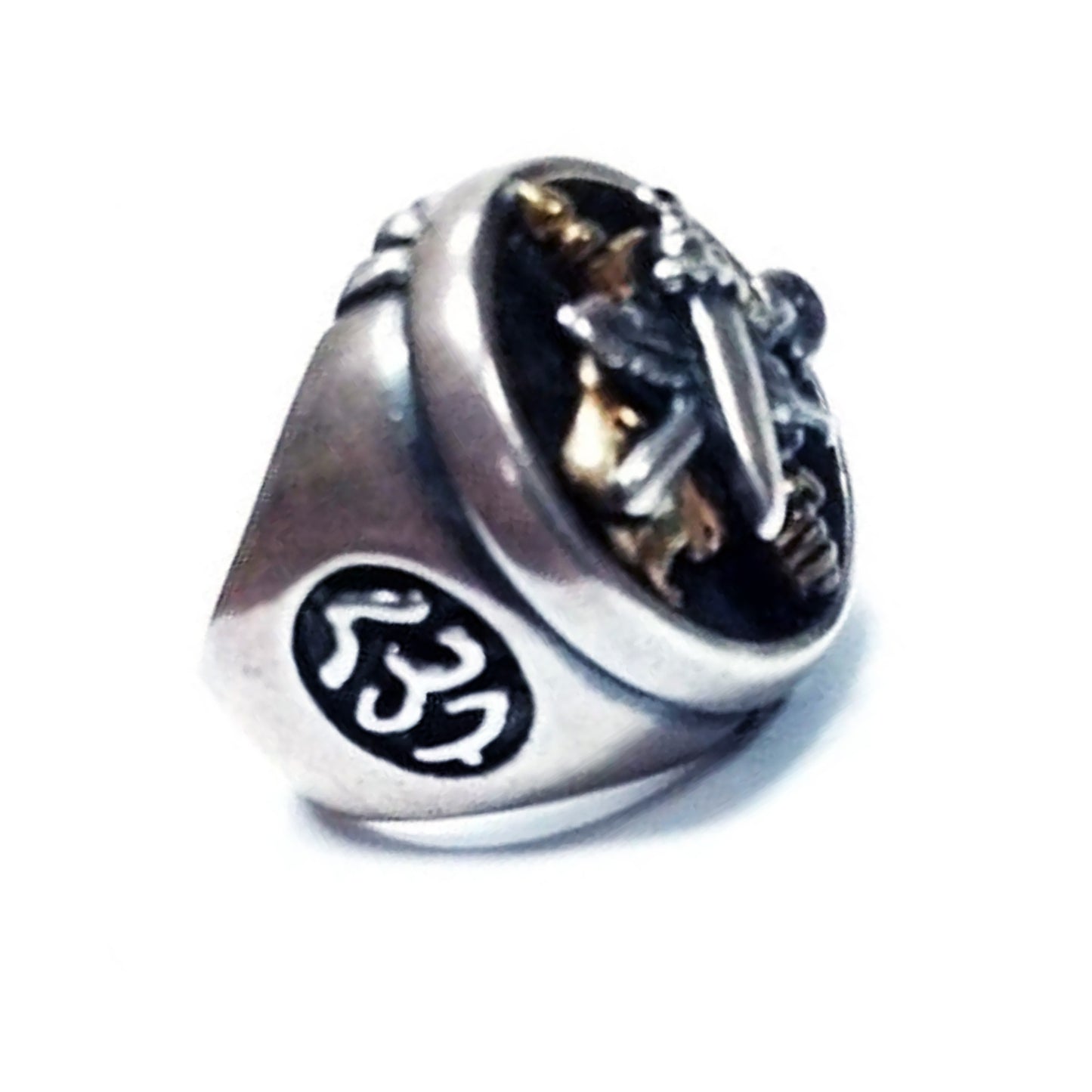 ArmRevDashnak Sterling Silver Ring V4