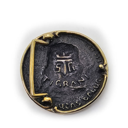 Ashot Erkat Armenian king Bagratouni Dynasti Brass Belt Buckle