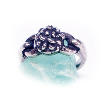 Bizi-bizi Small Sterling Silver Ring