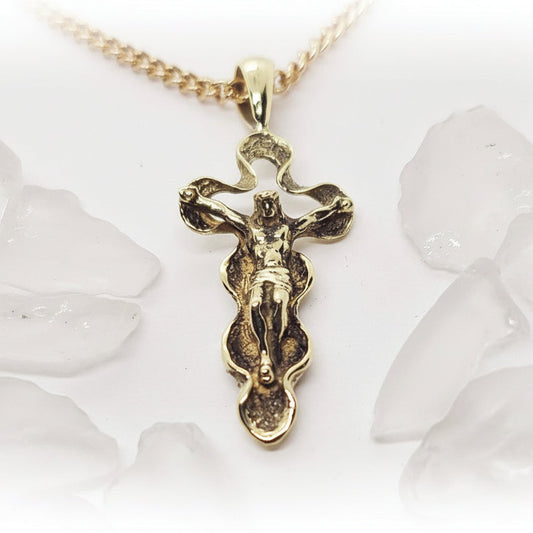 Crossing Jesus Christ in Universe 18kt Gold Pendant