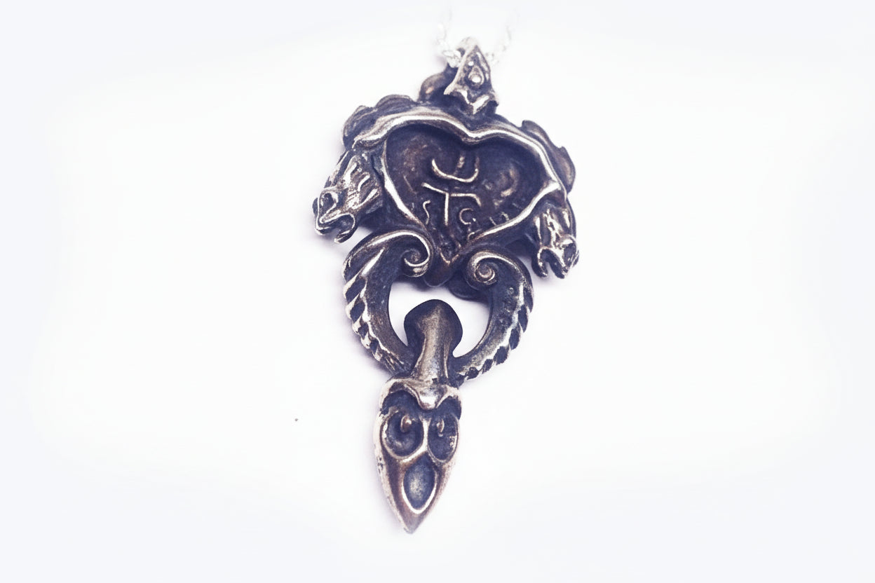 Horse's Head Vintage sterling Silver Pendant