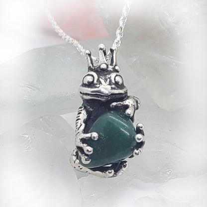 King Frog Sterling Silver Pendant With Natural Green Stone