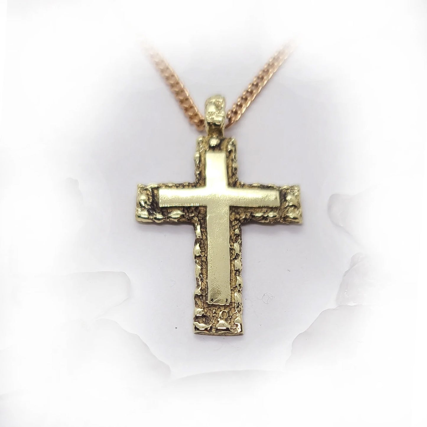 Necked Cross 18kt Gold Pendant