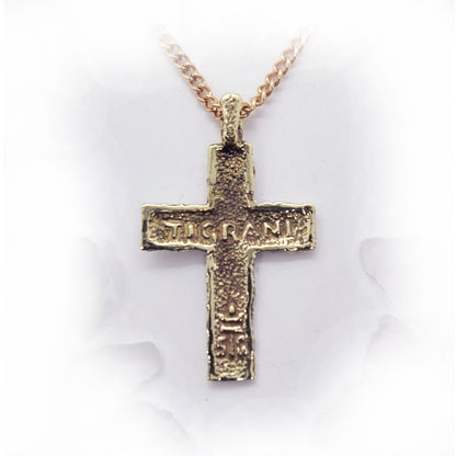Necked Cross 18kt Gold Pendant