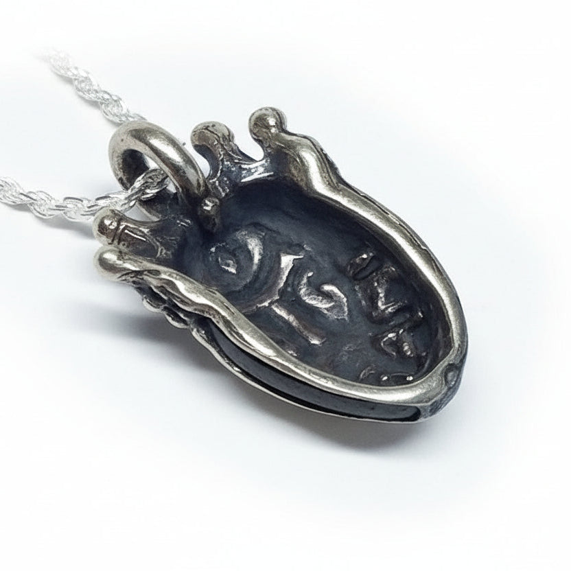 Queen Sterling Silver Pendant