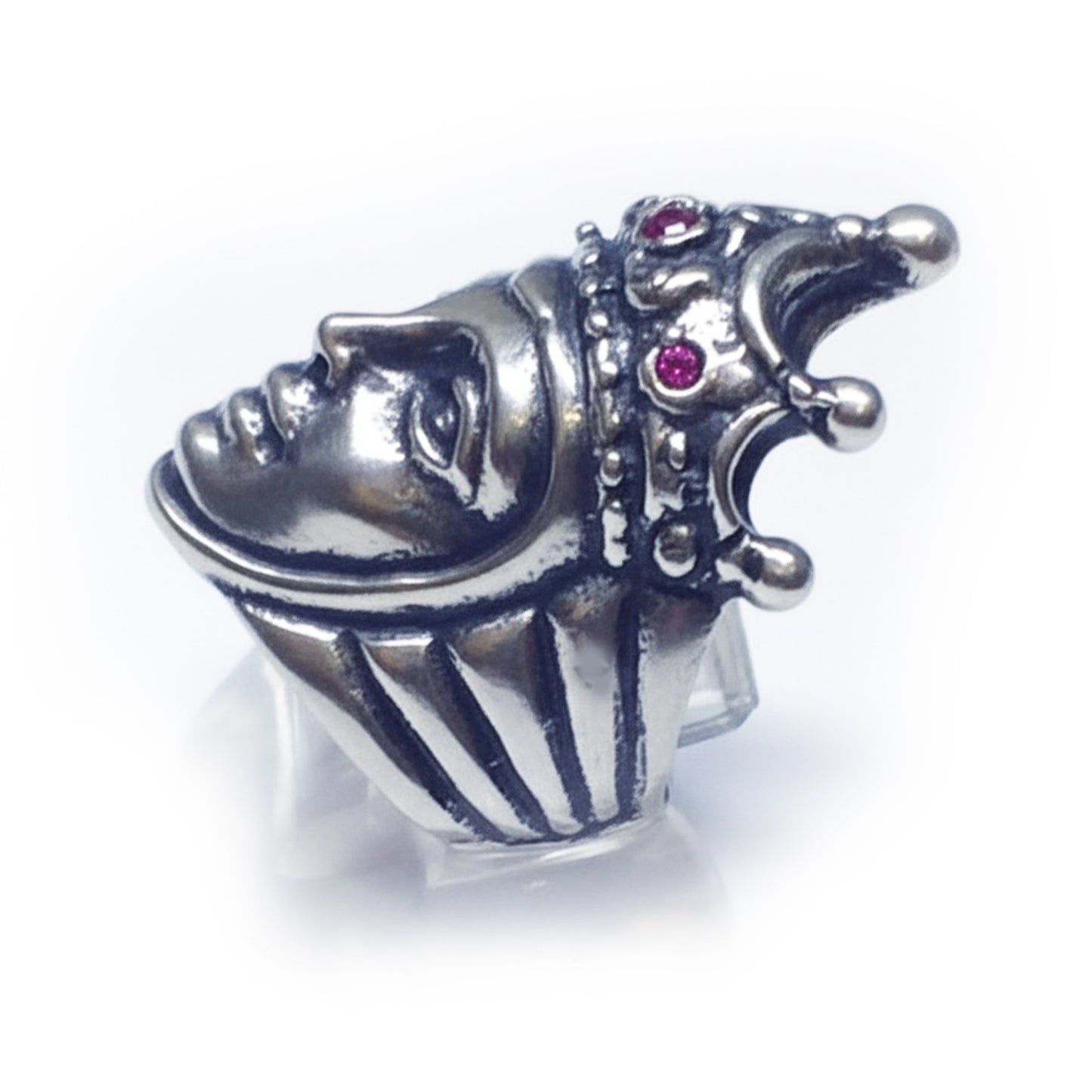 Queen Sterling Silver Ring