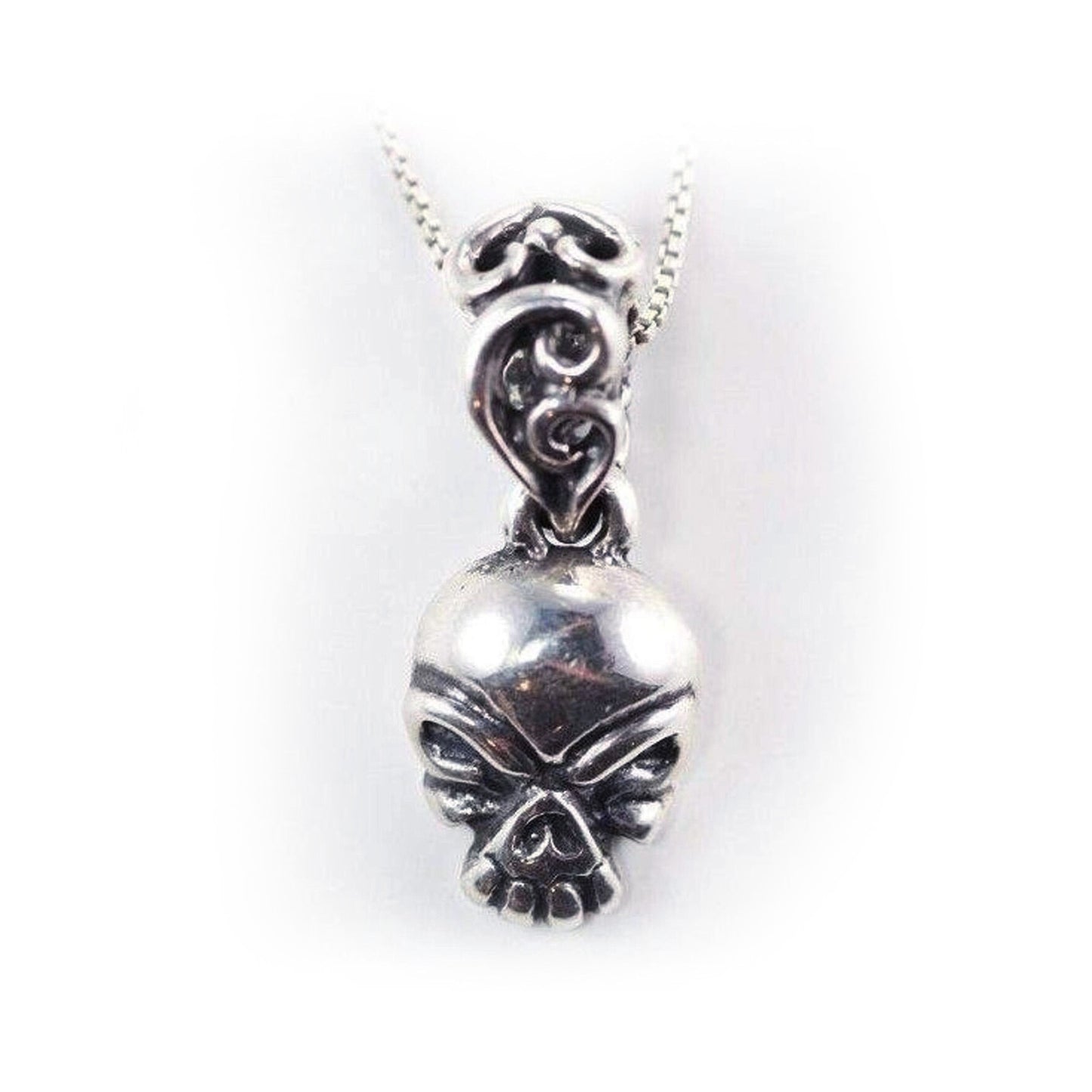 Skullik Sterling Silver Pendant