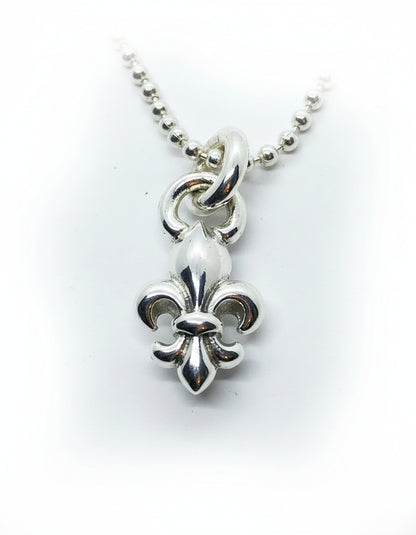 Fleur - De - Lis Sterling Silver Small Pendant