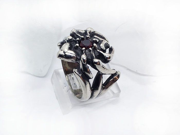 Itsy Bitsy Spider Sterling Silver Ring with Stone 3